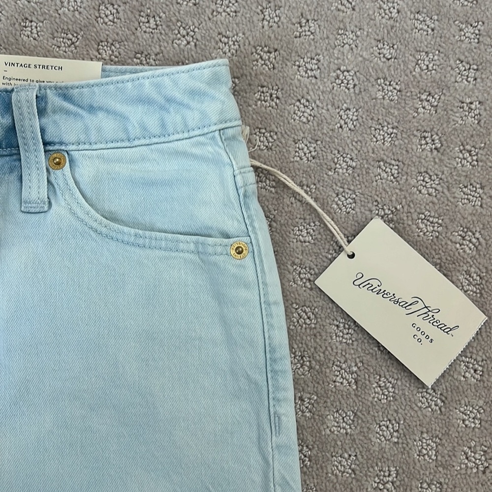 Vintage MIDI Shorts - Picture 4 of 6